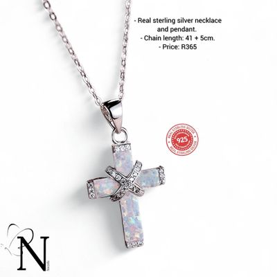 Real 925 sterling silver necklace - Beautiful cross design.