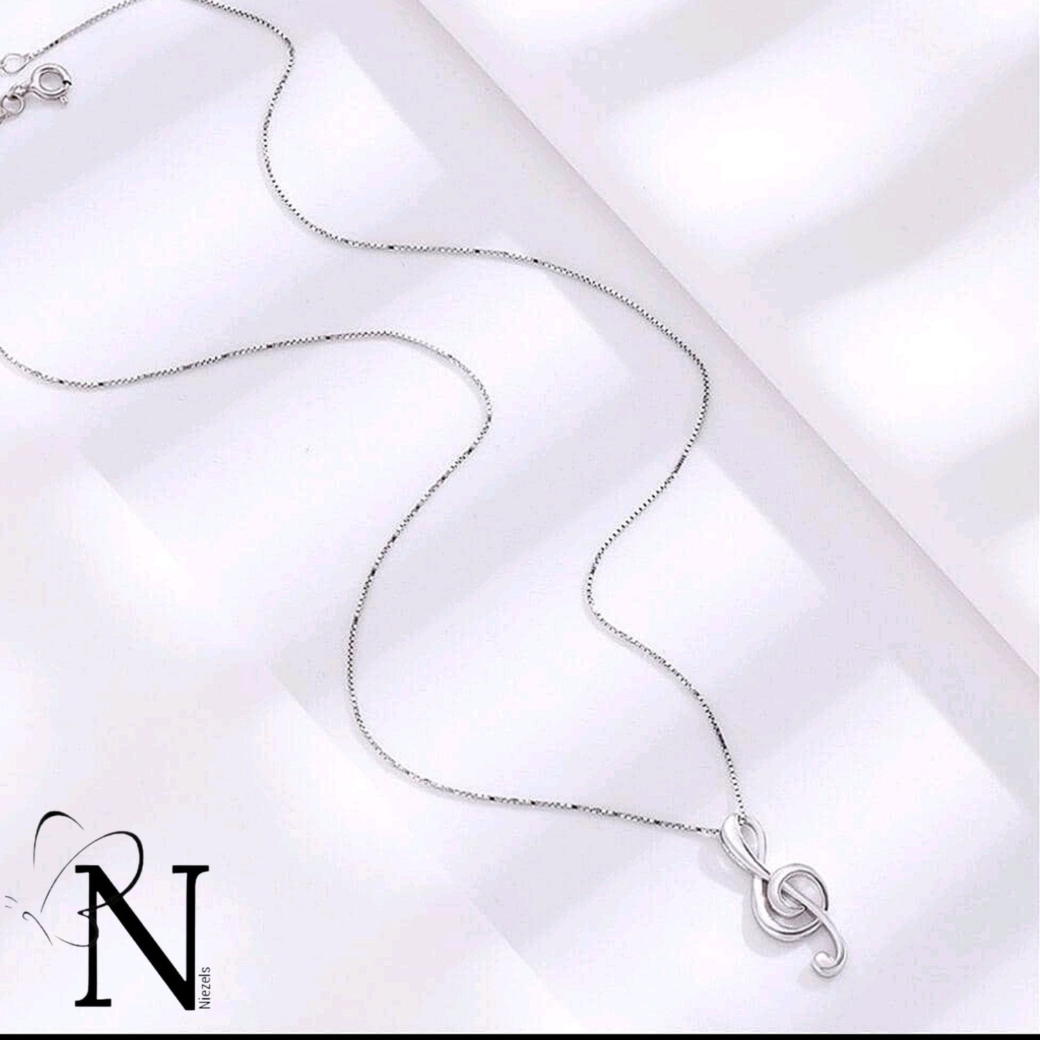 Real 925 sterling silver necklace - Music note pendant.
