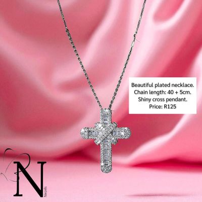 Silver plated necklace - Beautiful cross pendant.