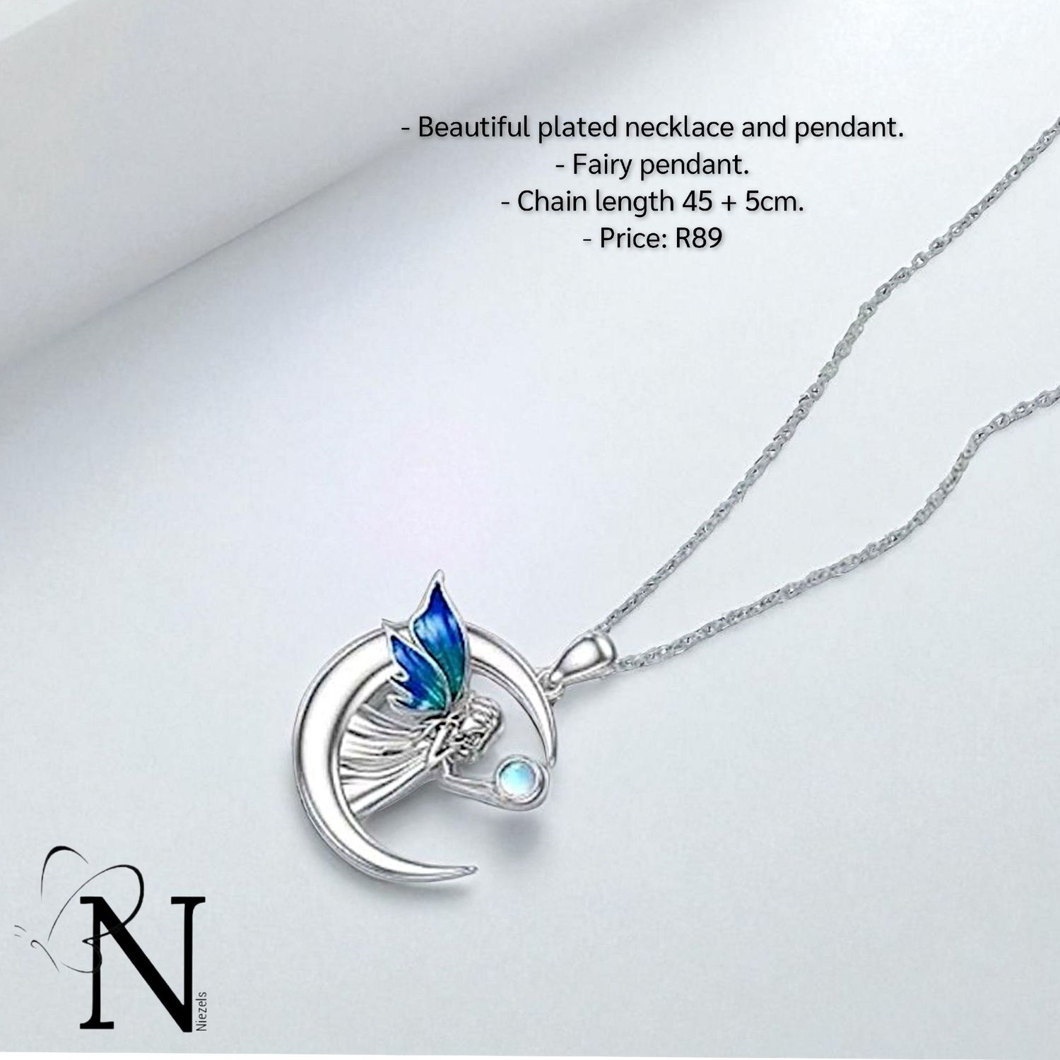 Silver plated necklace.