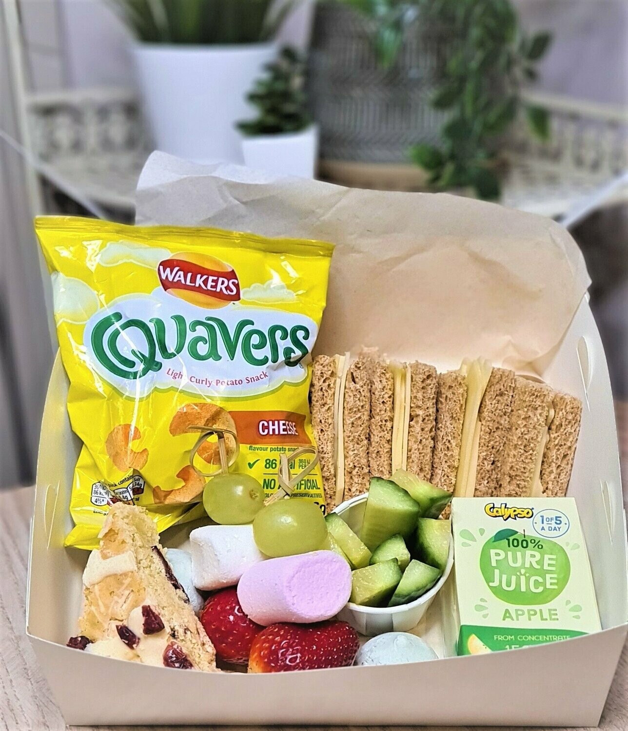 Children's lunch treat box