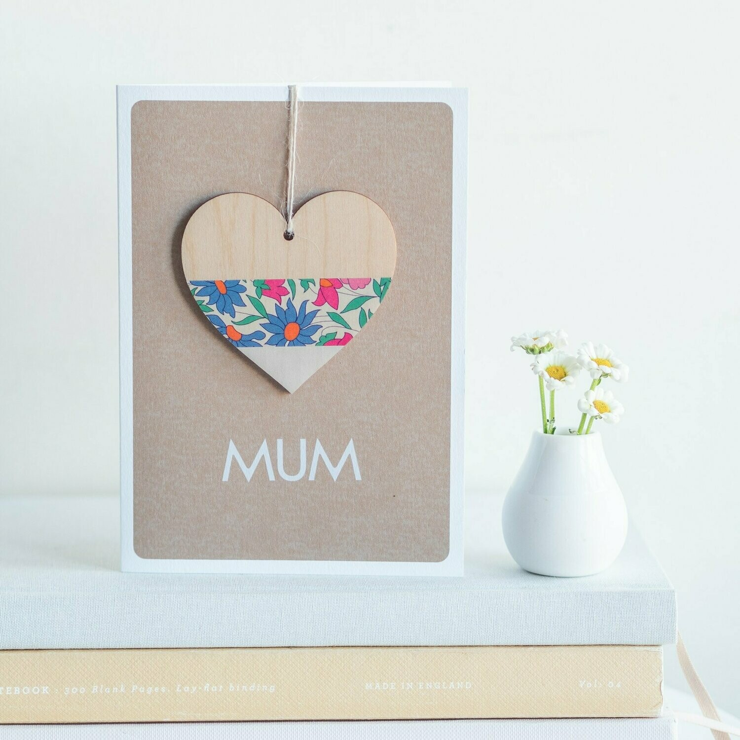 Daisycat Mum Wooden Heart Keepsake Card