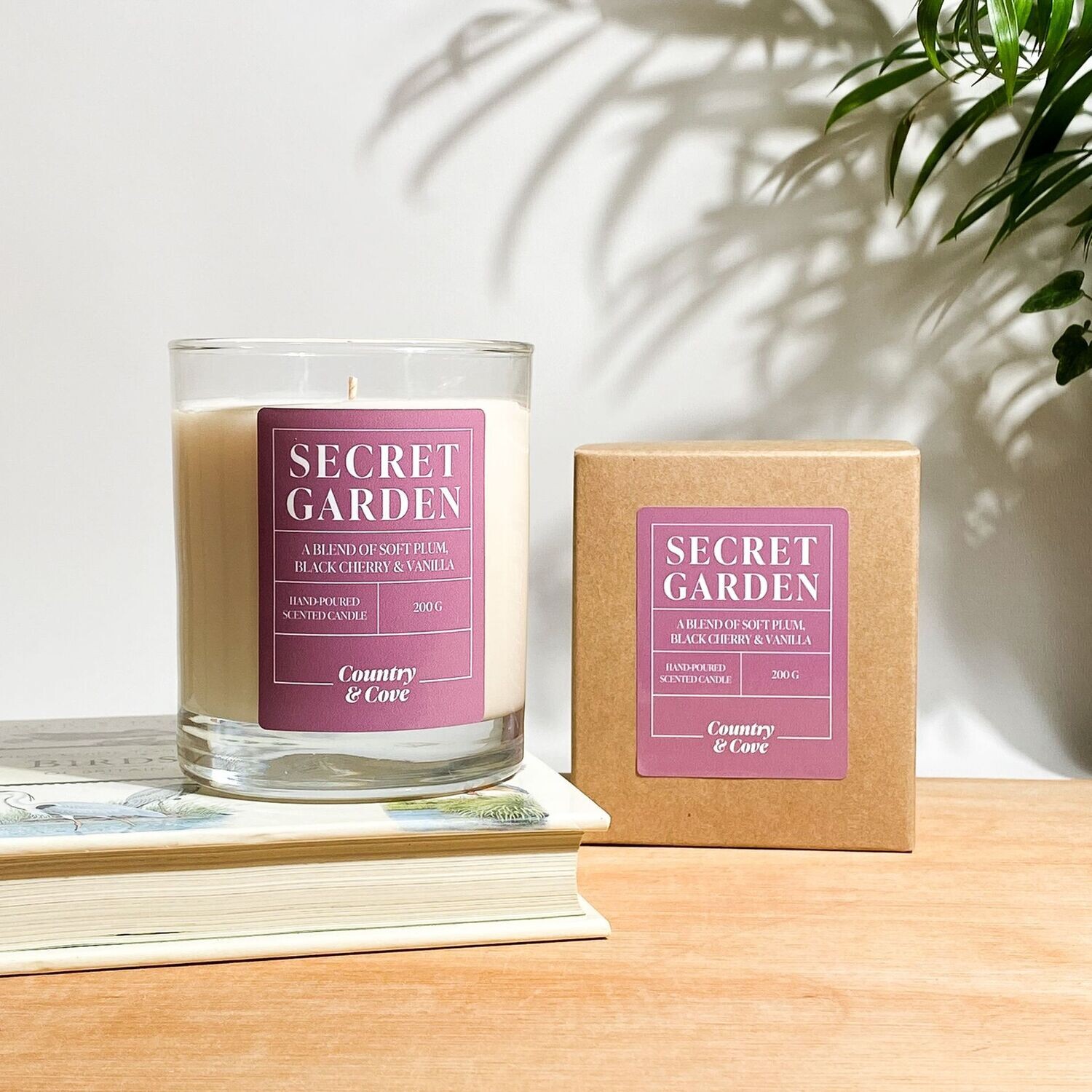 Country & Cove Scented Candle - Secret Garden
