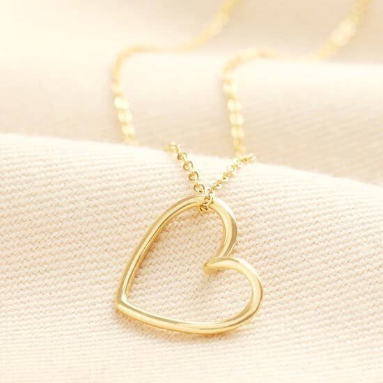 Heart Outline Pendant Necklace in Gold
