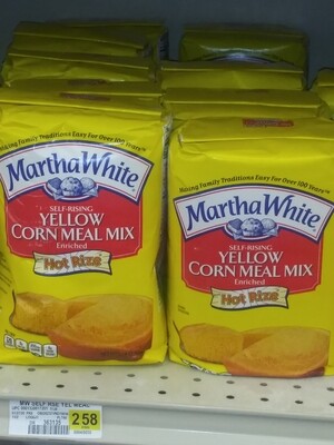 Cash Saver: Martha White Self Rising Yellow Cornmeal (Hot Rize) 5lb bag