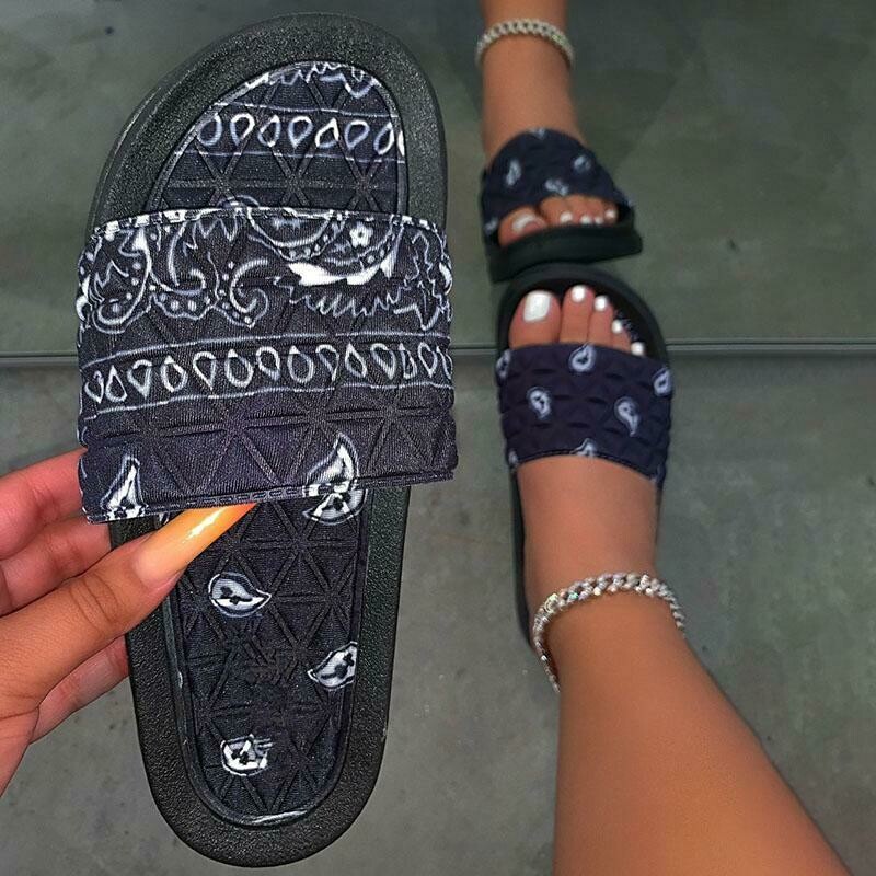 Bandana Slides