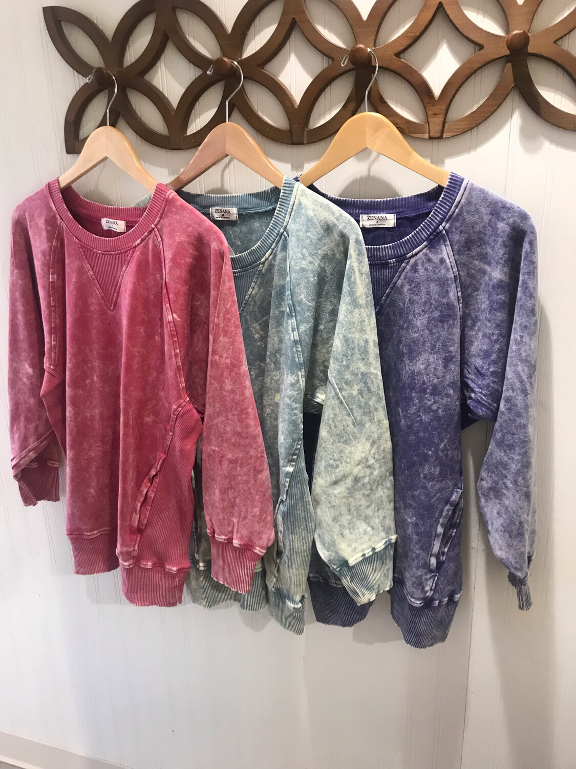 AD4585 Acid Washed Pullover 