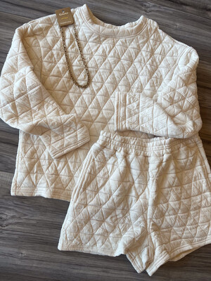 AD5217 Ivory Quilted Set