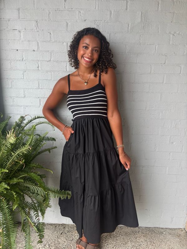 AD5545 Black Knit Maxi