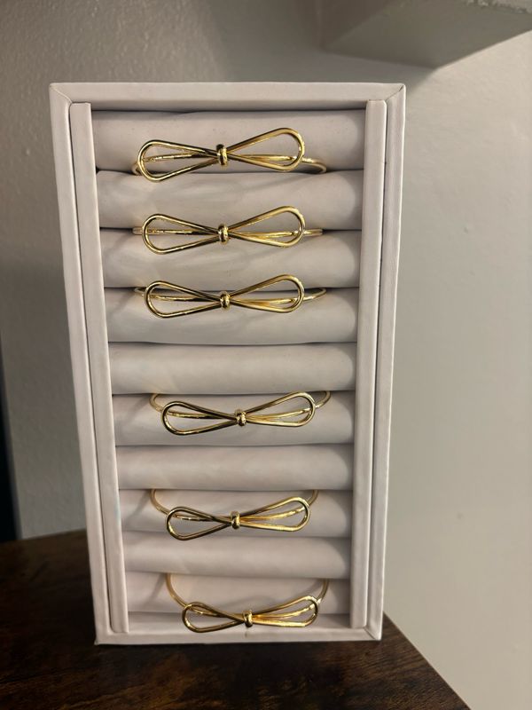 Bow Bangle Bracelet