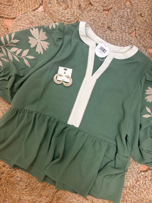 AD5593 Solid Peplum Blouse