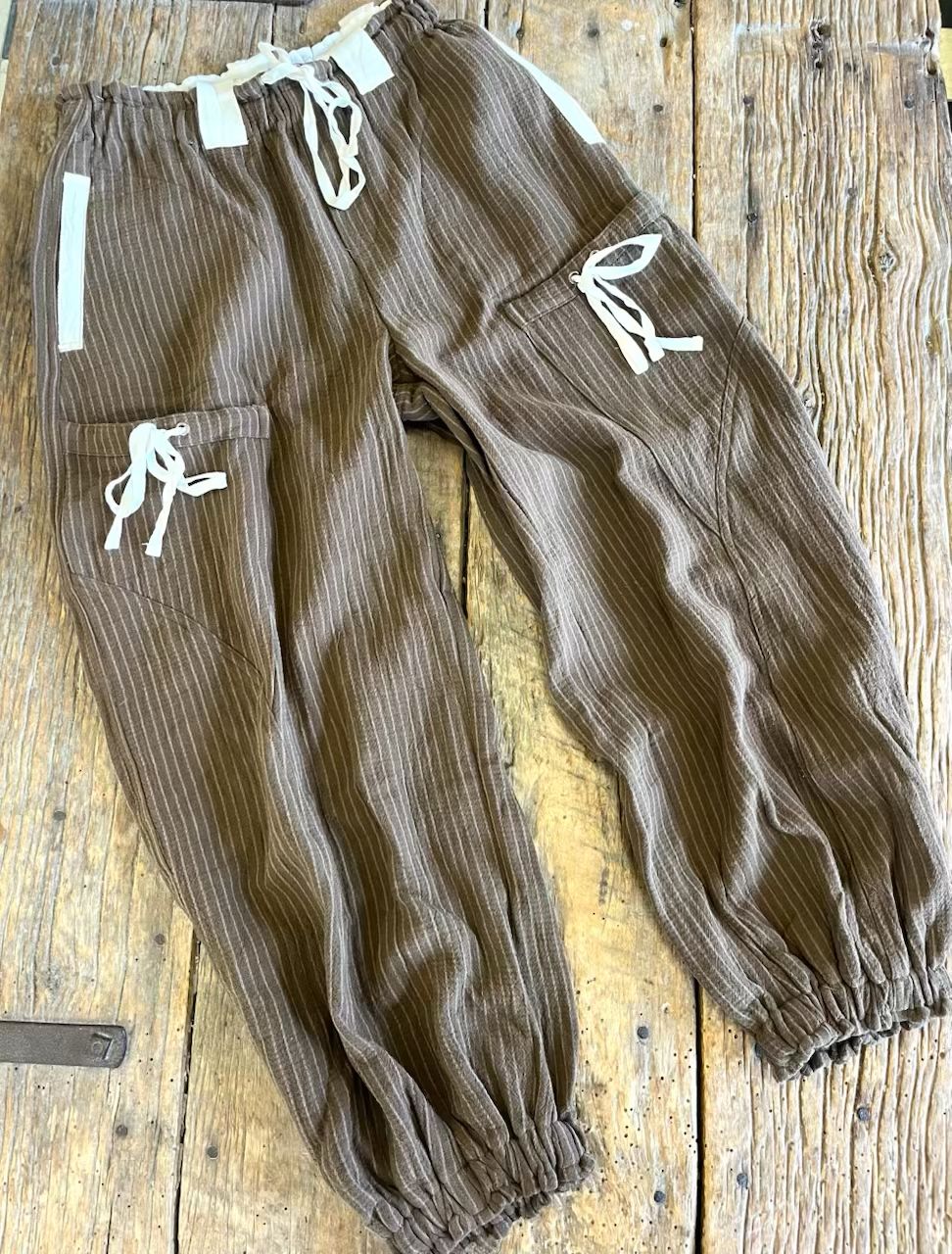 AD5627 Chocolate stripe Bottom