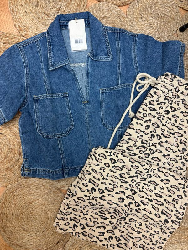 AD5639 Boxy Denim Short Sleeve