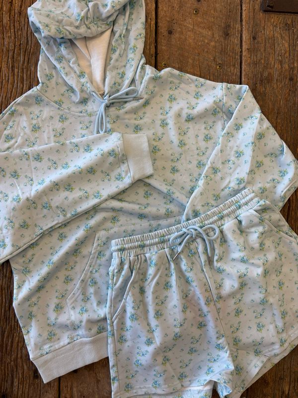 AD5712 Floral Hoodie Set (Light Blue)