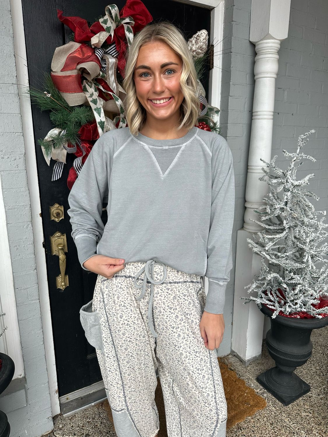 AD5721 Grey Floral Bottom