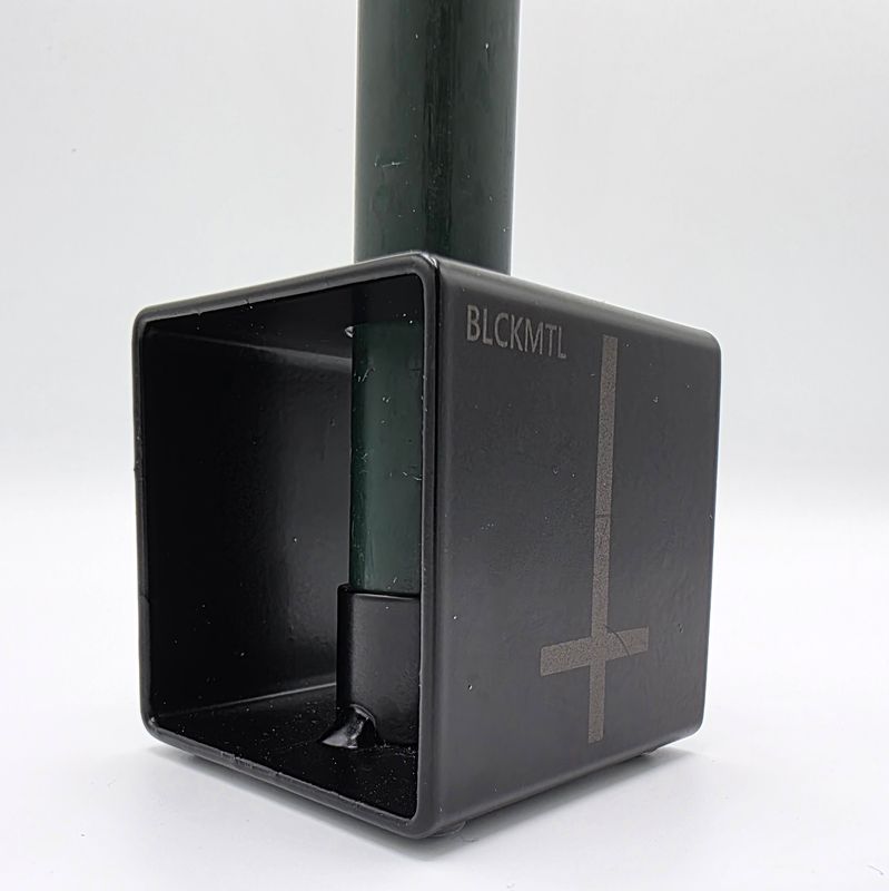 Black Metal kaarsenstandaard - Mat zwart