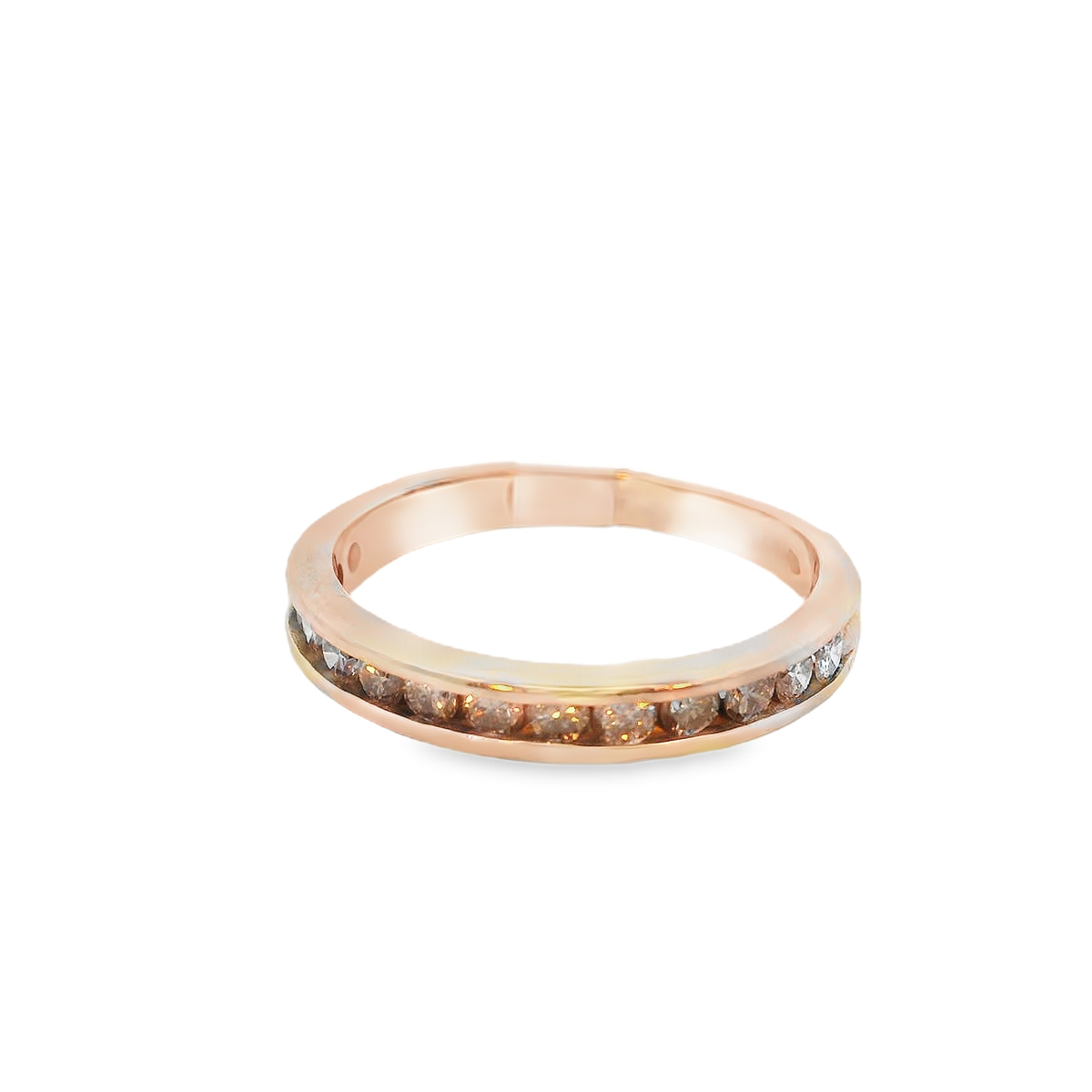 Elegant Gold Ring with Diamonds