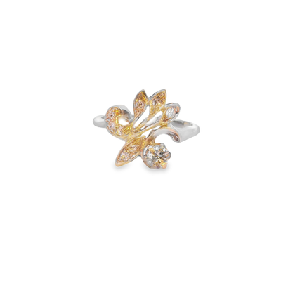 Elegant Floral Design Ring