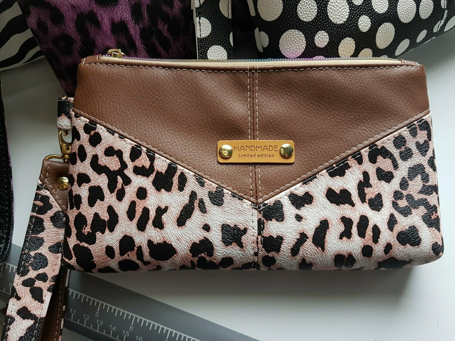 Harlequin Pouch (X LARGE) Brown Leopard print