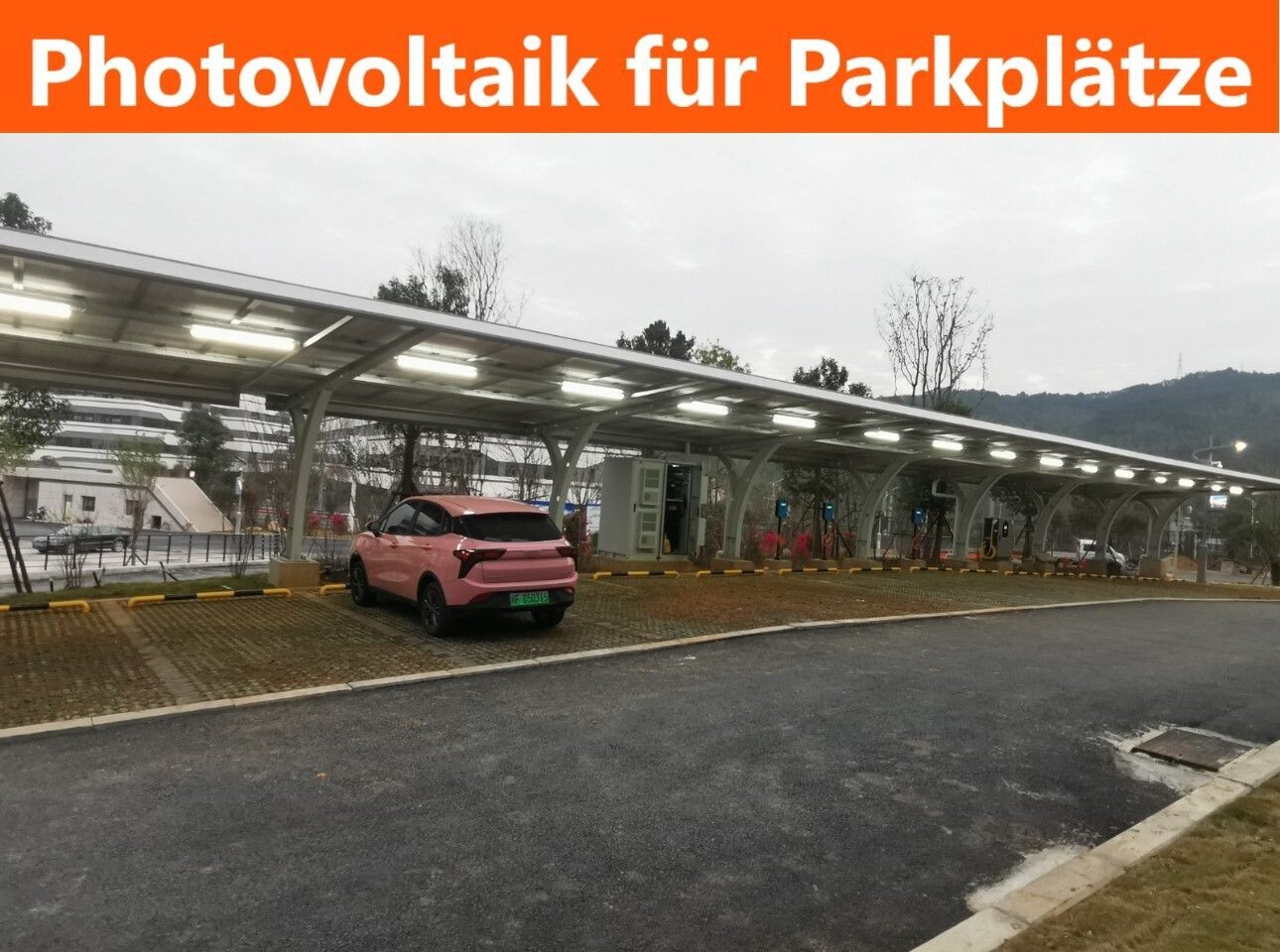 620 kW PV-Komplettanlage für Parkplätze mit Photovoltaik-Überdachung und Solar-Carportsystem.