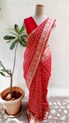 Red Banaras saree