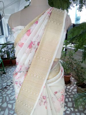 Crepe Silk Saree With Zaree Border