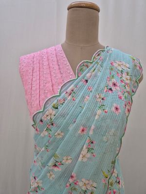  Elegant Floral Printed Saree with Scalloped Edge.
