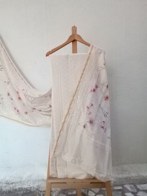 Chenderi half white dress 