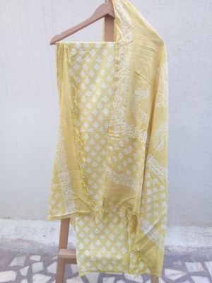 Lemon yellow Floral printed Silk 