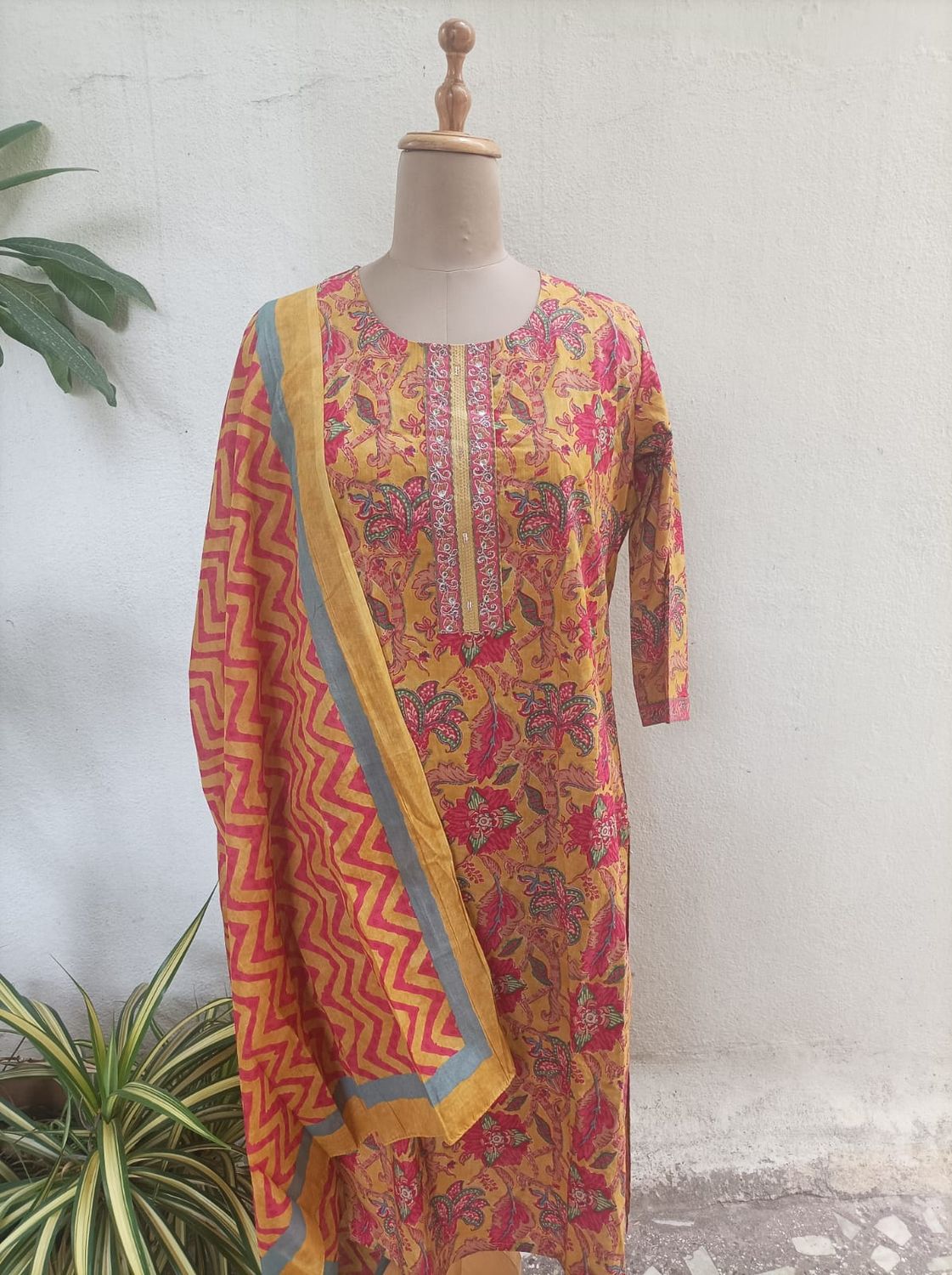 Mustard yellow kurti set 