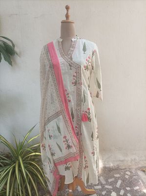 White cotton kurti set 