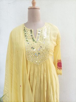 Lemon yellow pure Mul Cotton kurti set 