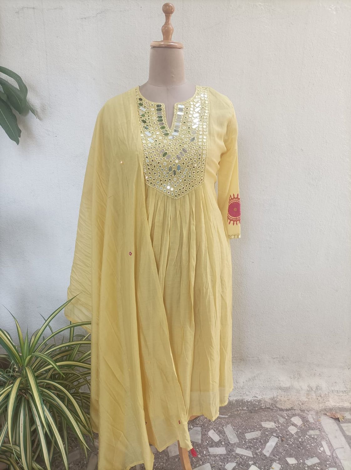 Lemon yellow pure Mul Cotton kurti set 