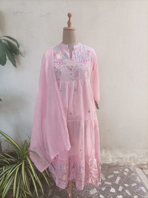 Light baby pink layered dress set 