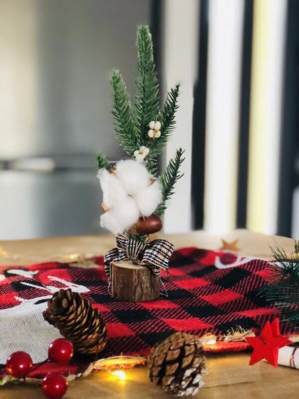 Mini Xmas Decorative Trees - Displays - Table Pieces - Full Set Of 5