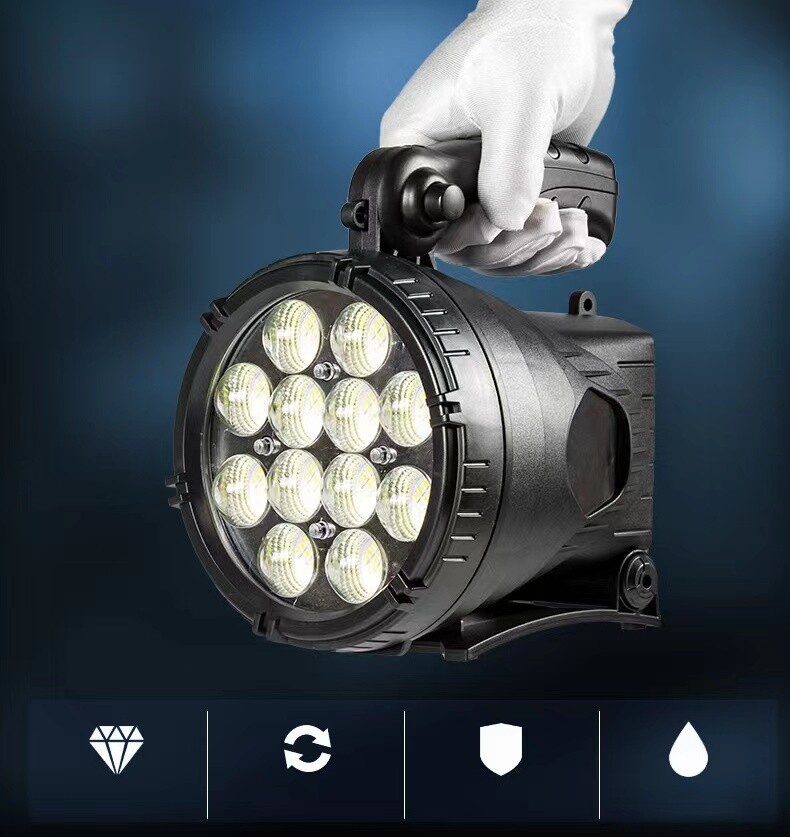 Spotlight - 1700 Lumens - Rechargeable - 192 Lamp Beads Spotlight + Warning Rear Light