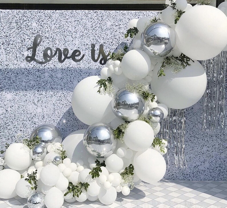 Garland Kitset  Design # 21 - Regal Whites &amp; Silver - 125 pc