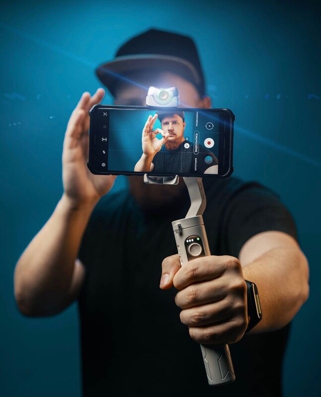 Hohem iSteady V2 - Smartphone/Action Camera Gimbal - AI Facial Recognition Hohem iSteady V2 - Smartphone/Action Camera Gimbal - AI Facial Recognition