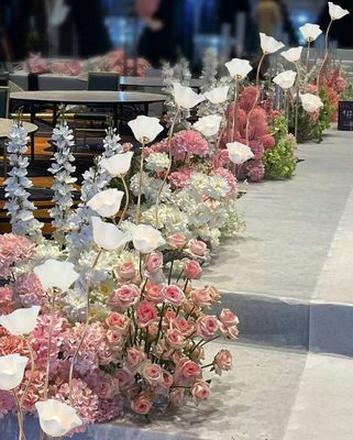 Floral Lamp Stand - Elegant Lighting For Any Occassion - Warm White Lamp Bulbs
