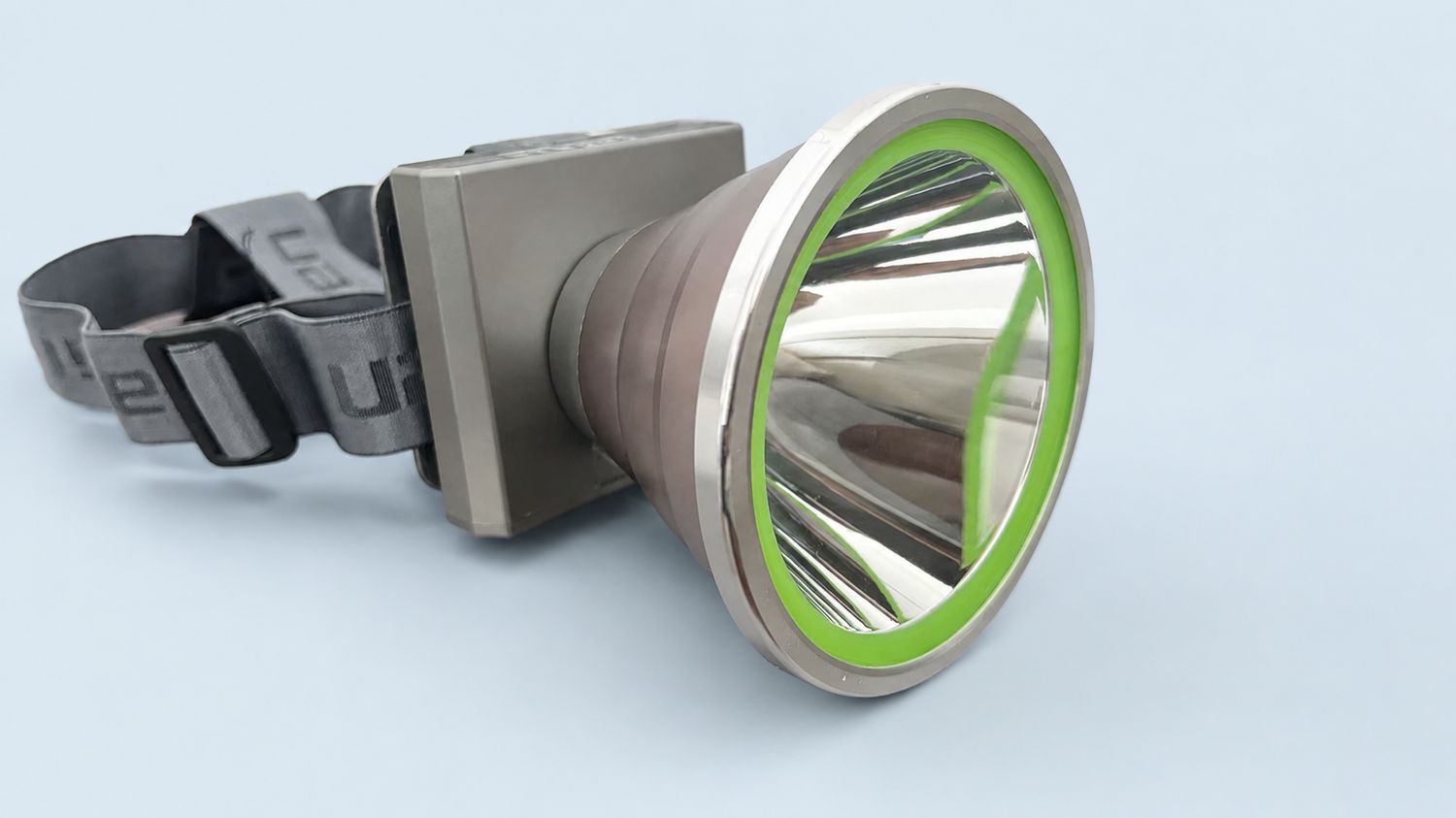 ​Heavy-Duty Rechargeable Spotlight Head Torch - 1500W