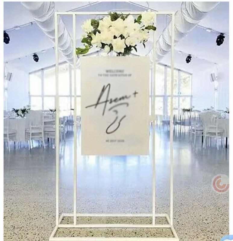 Decoration Stand - Metal Frame - Perfect For Decor Display