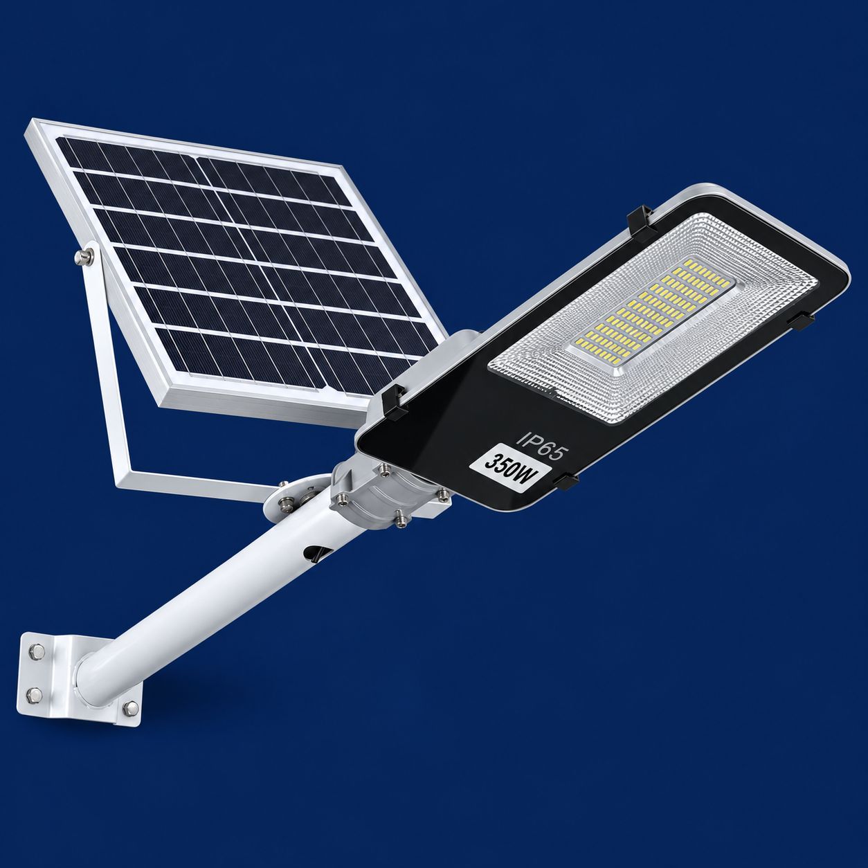 Solar Street Light With Directional Solar Panel Adjustment