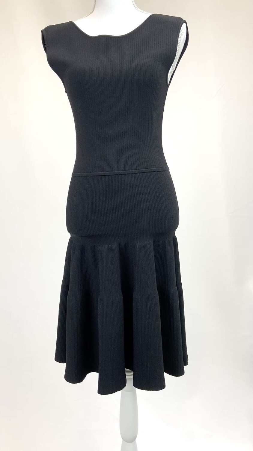 Issa, Black Rib Knit Fit And Flare Full Hem S/Less Dress, Size L