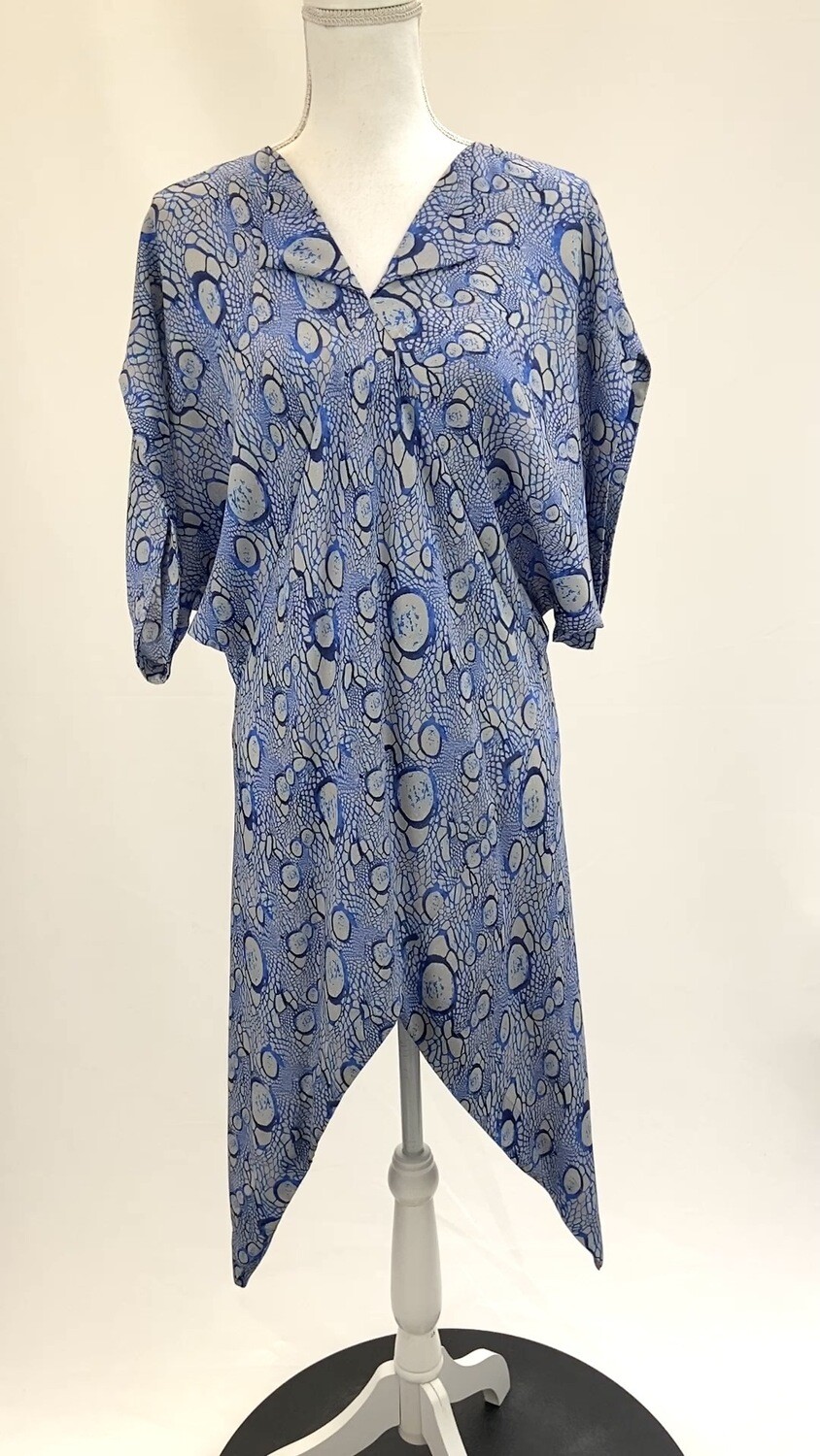 Willow, Blues/Grey Circle Print Dolman Slv V-Hemline Silk Dress, Size M