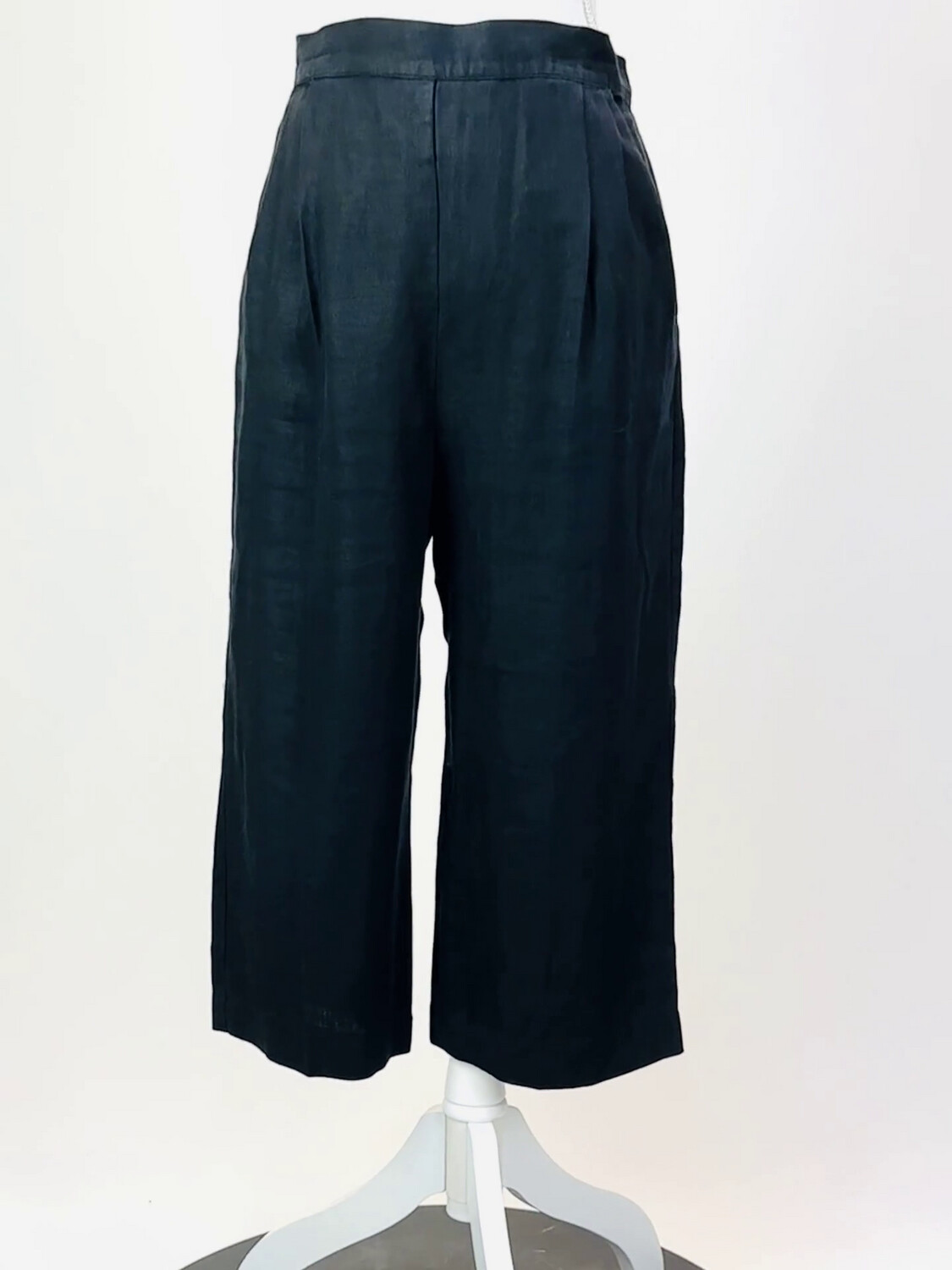 Skin &amp; Threads, Black Wide Leg Linen Culottes, Size 1