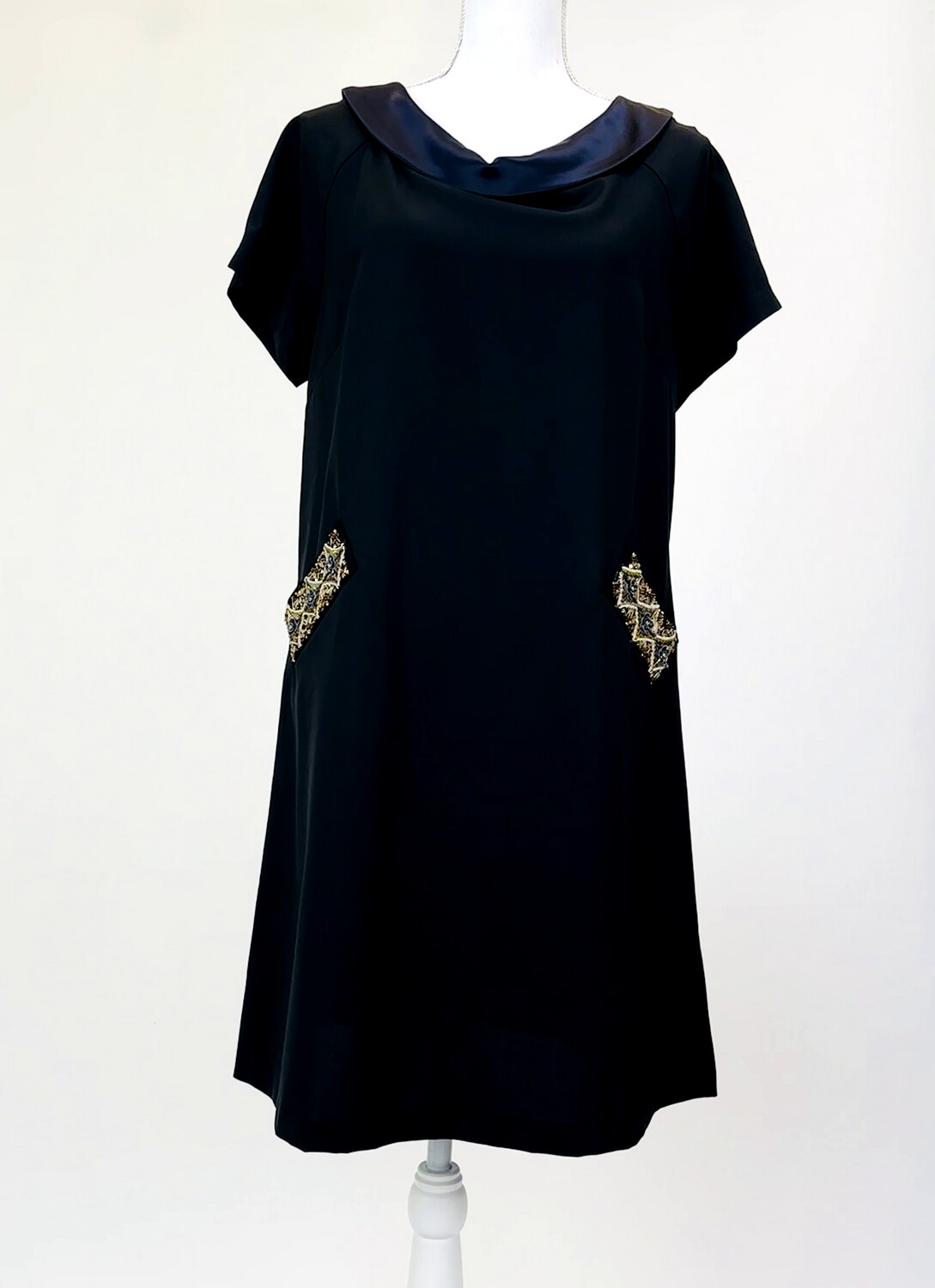 P.A.R.O.S.H., Black/ Navy Boat Collar Beaded Welt Pkt Wool S/Slv Wool Dress, Size XL