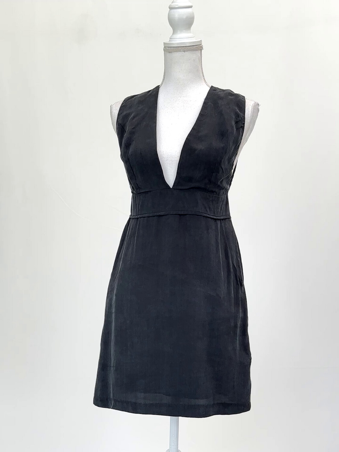 Anine Bing, Black Deep V-Neckline Pkt S/Less Silk Dress, Size S