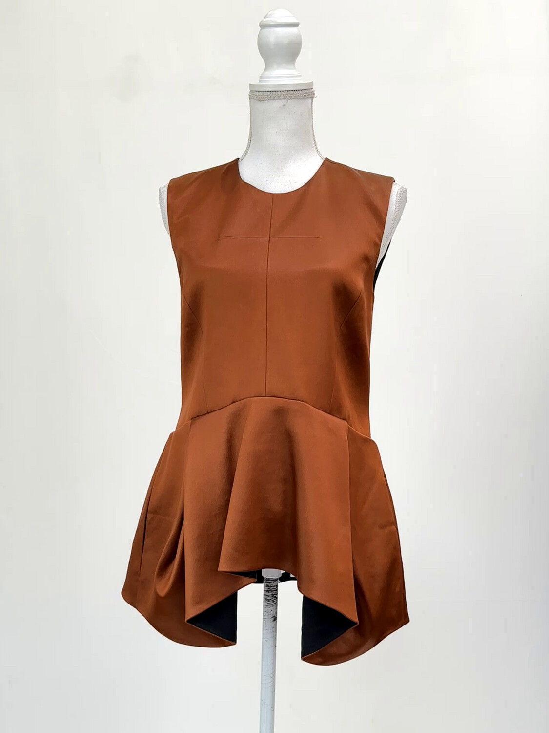 Scanlan Theodore, Bronze Satin Pleat Hem S/Less Tunic Top, Size S/M