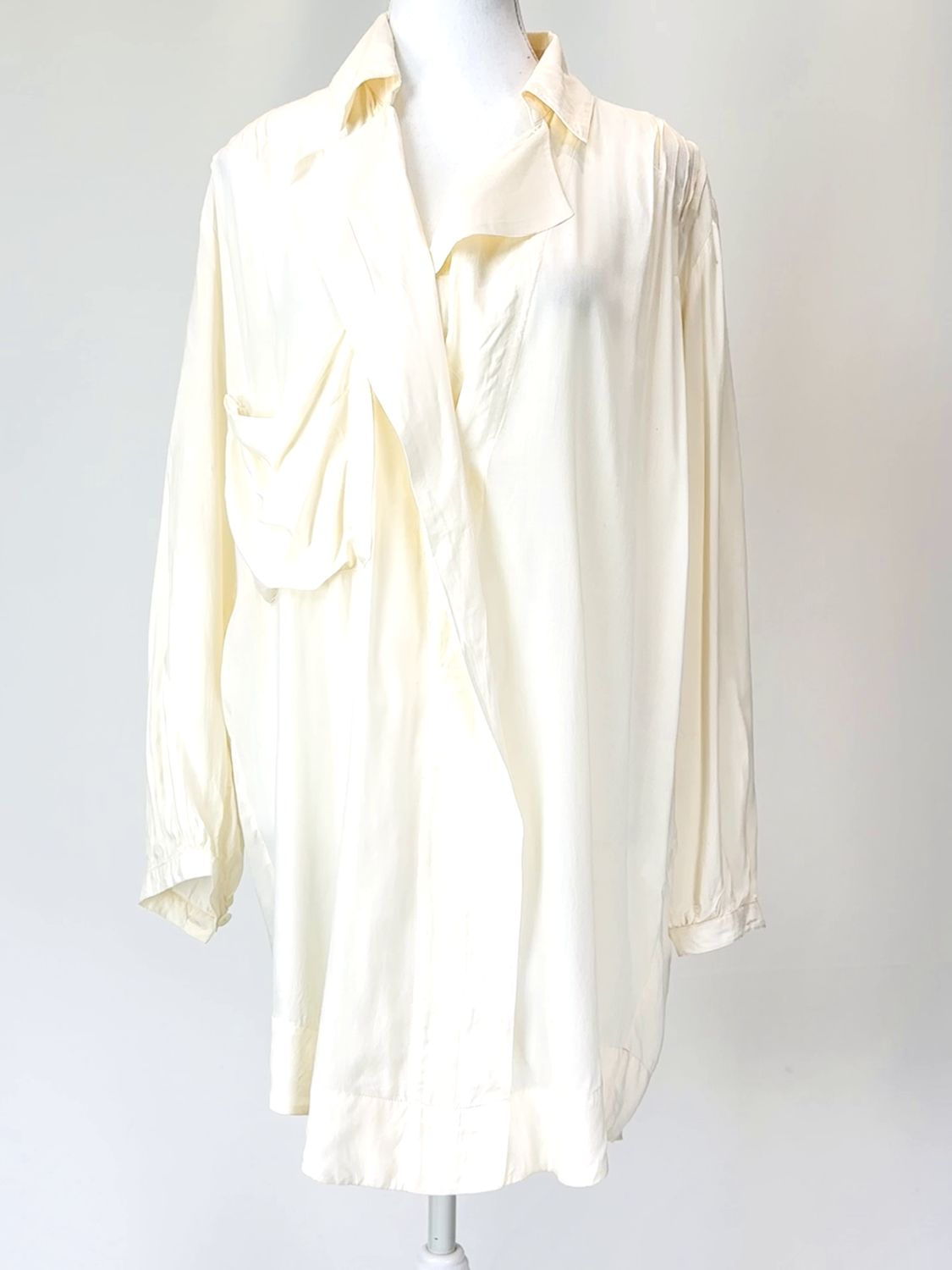 Flannel, Cream Pleat Shoulder Pkt Long Shirt, Size 1