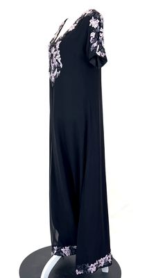 Little Joe, Black/Pinks/Grey Textured Beaded V-Neck Slit S/Slv Silk Long Dress, Size S